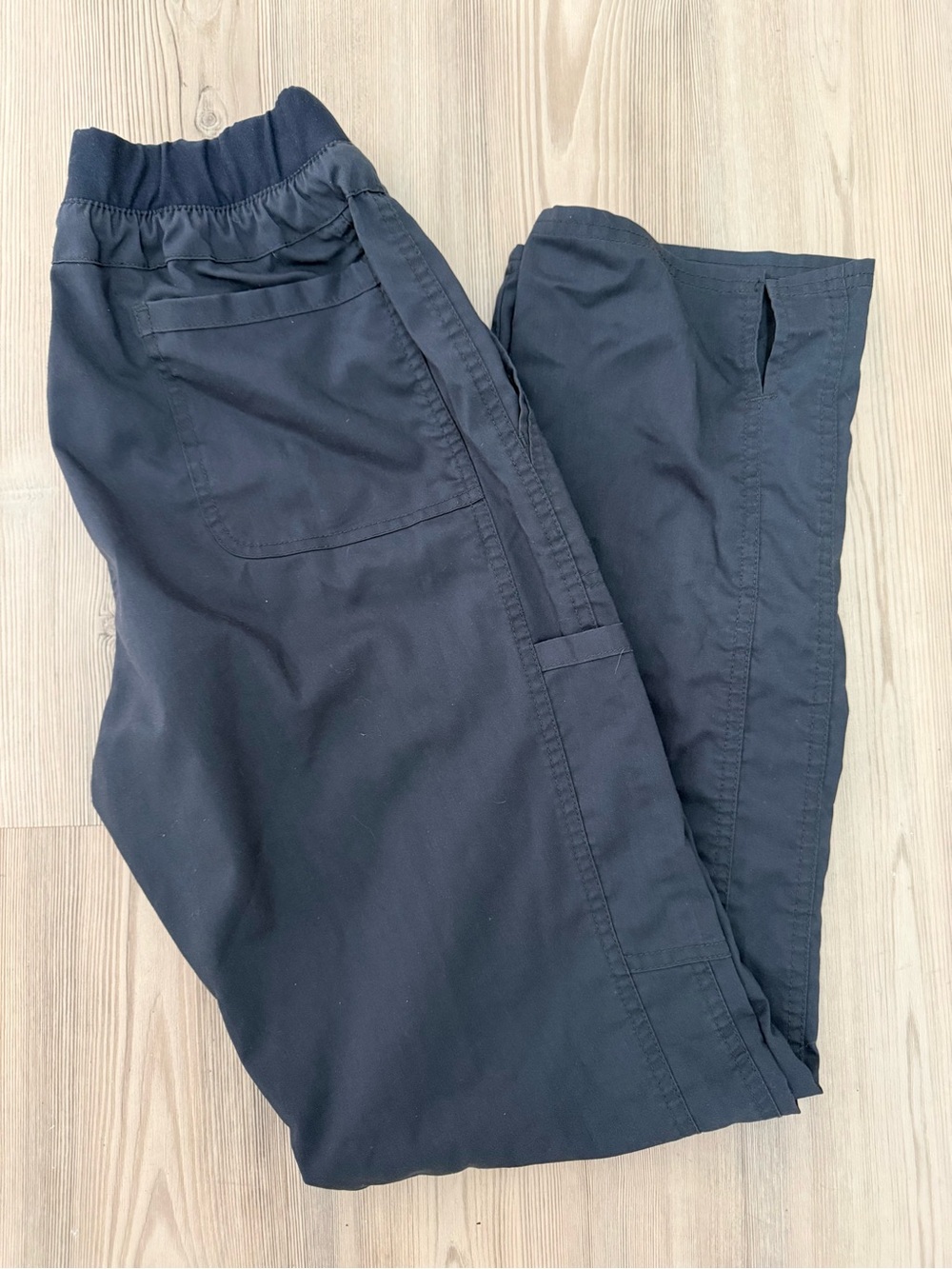 Women’s Cherokee Scrub Bottoms - Picture 2 of 4